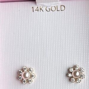 🆕 14k yellow gold cz and fresh water pearl earrings